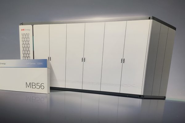 Commercial & Industrial Energy Storage Explained: Technology, Benefits, Applications & Trends