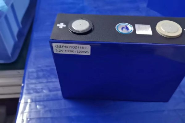 How Lithium Batteries Perform Under Snow and Cold Conditions: Challenges and Innovations