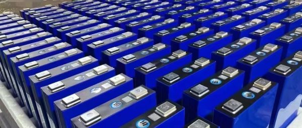 How to Size a Battery System for Small Commercial Projects