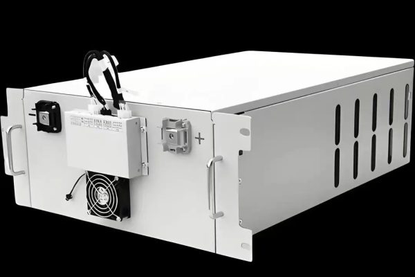 How Hybrid Inverters Simplify PV + Storage Design