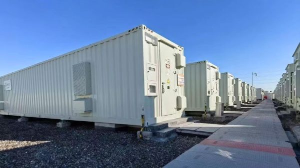 DC Coupling vs. AC Coupling in 5–30kW Projects