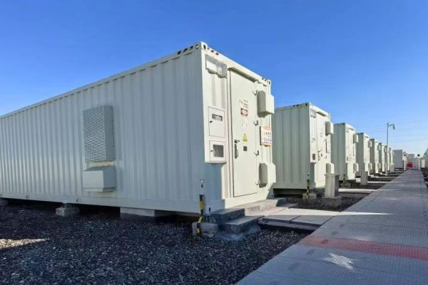 DC Coupling vs. AC Coupling in 5–30kW Projects