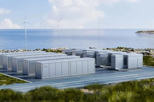 Multi-Phase Inverter Applications in Small Commercial Projects