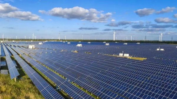 PV Inverters with Built-In Battery Ports: Are They Worth It?