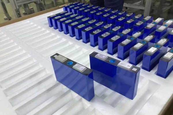 What Happens If You Mix Different Battery Brands?