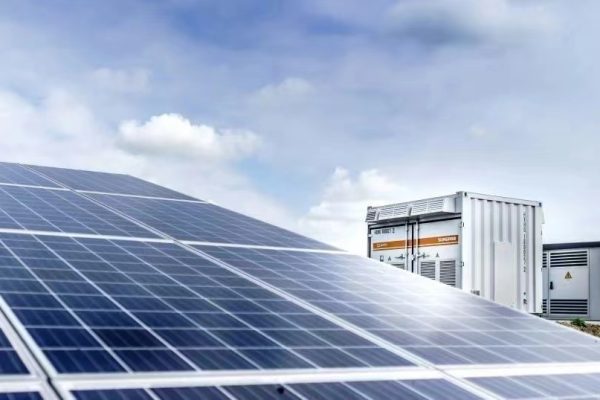 How to Match Inverters and Batteries: Technical Tips