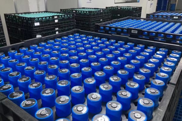 Sodium-Ion Battery Use Cases in Small Energy Systems