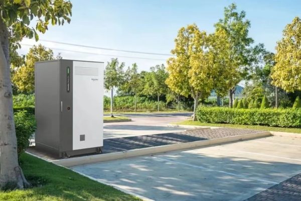 Industrial Cold/Heat Load Optimization Using Energy Storage