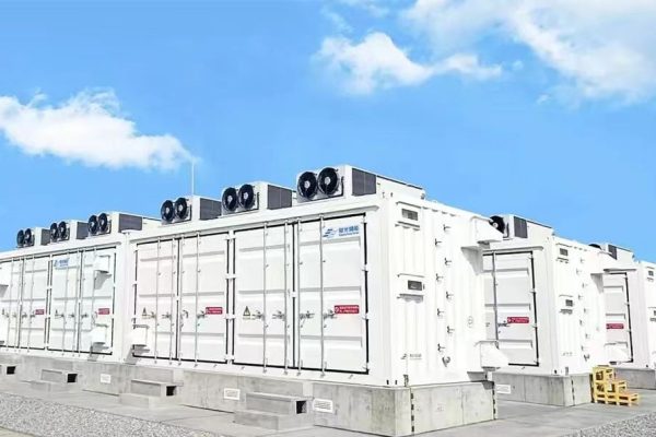 Industrial Park Microgrid Optimization Using Modular Energy Storage