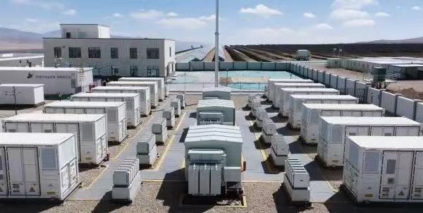 Industrial Cold/Heat Load Optimization Using Energy Storage