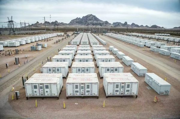 Energy Cost Optimization in Industrial Campuses Using Modular Storage