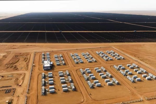 Availability Modeling and Risk Forecasting for Storage-Integrated Systems